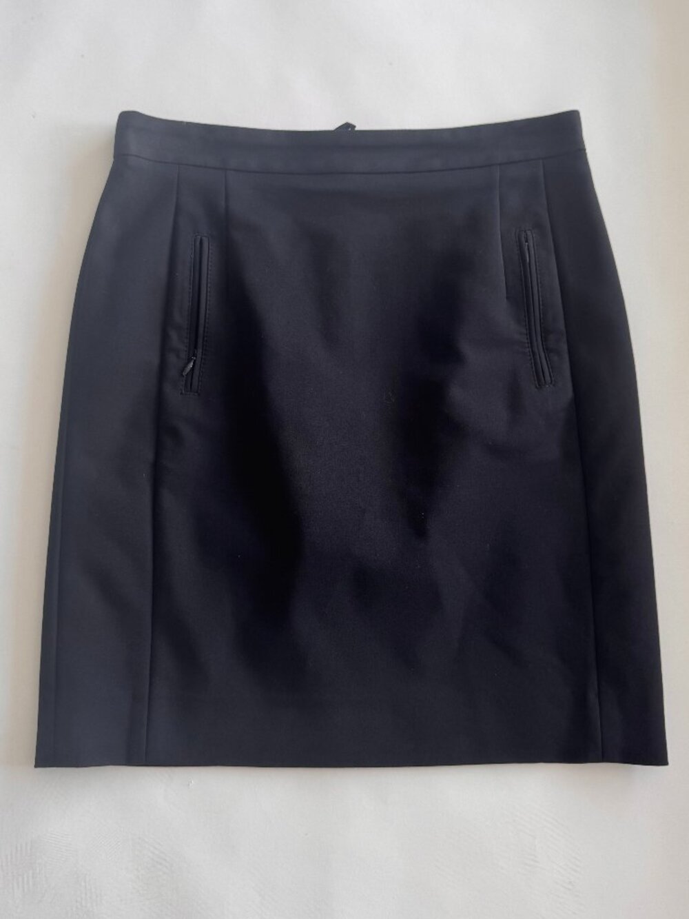 Akris Punto Black Pencil Skirt Size US 8 | Luxury Minimalist